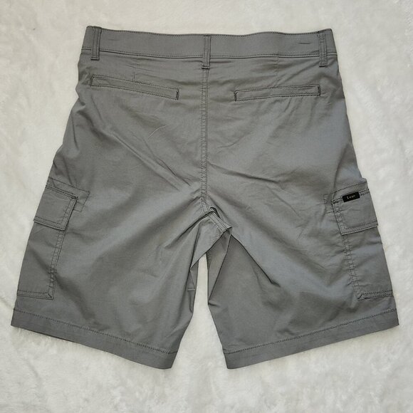 Men's Cargo Shorts, Lee, Size 32, Regular, Grey, Active Stretch, NWT Knee Length - Picture 2 of 7